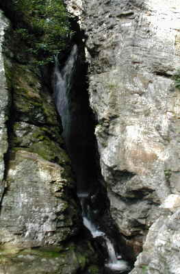 Raven Cliffs Falls!