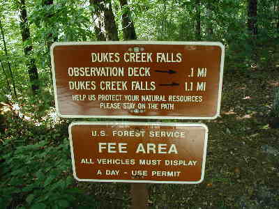 Trail head for Dukes Creek Falls.