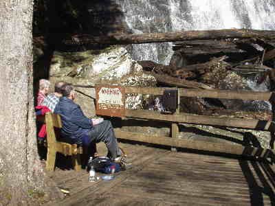 At the base of the falls, there is a large observation deck with benches. (a nice lunch spot!)