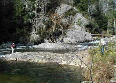 We found some great places to do some rock-hopping along the river.