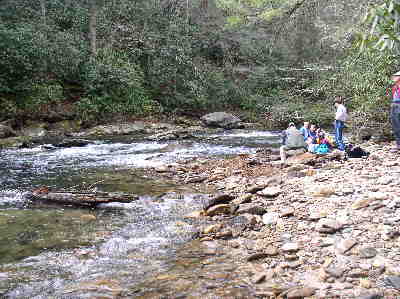 We had lunch about a quarter mile below Ellicott Rock.