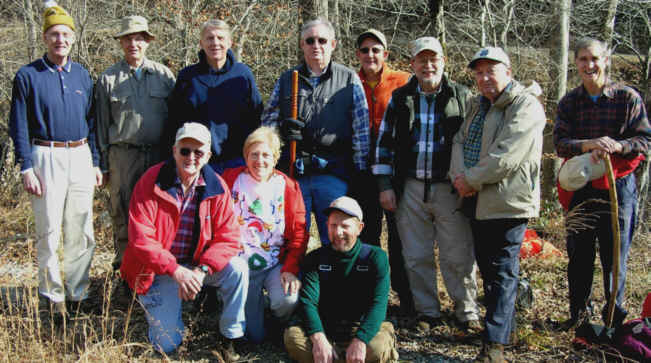 The O.F.H.C. gang for today's hike. (kneeling l-r) Bob Presley, Jeanne O'Connor, Bruce O'Connor (standing l-r) Bill Taylor, Dick Metzgar, John Bellamy, David Tate, Wayne Miller, Bob Magee, Doug Russell, Dan Ross.
