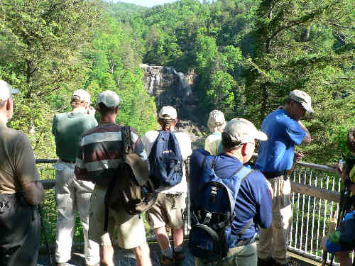 We enjoy the nice viewing platform.