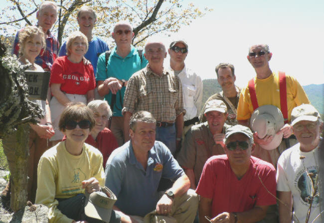 The OFHC gang for today's hike. (l-r kneeling) Donna Presley, Dick Metzgar, Chuck Crisp, Pom Sinnock, Bill Hunt and Tony Presley. (l-r standing) Carole Wintle, David Whitaker, Geri Whitaker, Dan Ross, Jack Jacobi, Phil Achey, Joe Raguckas, John King and Wayne Miller.