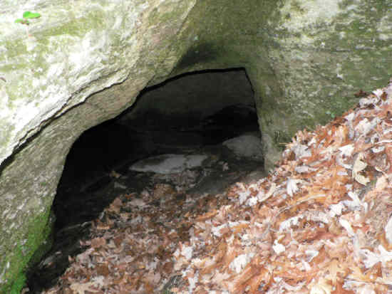 We took a side trip out to the cave called "Roman's Den". This is the entrance.