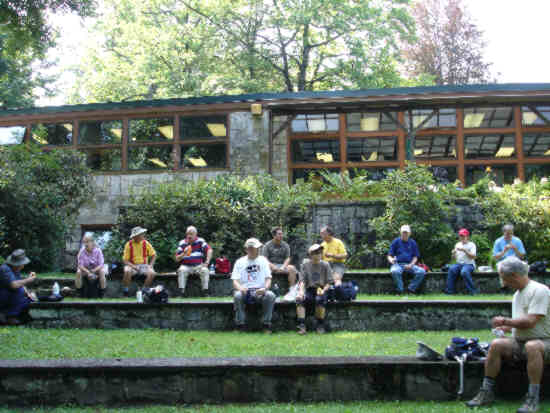 Lunchtime at the Botanical Gardens.