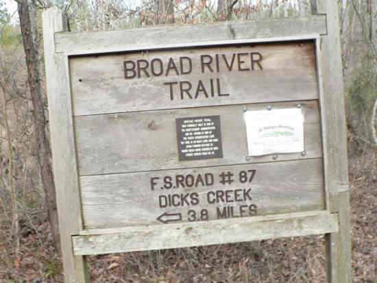 The sign at the other end of the trail points back to our starting point.