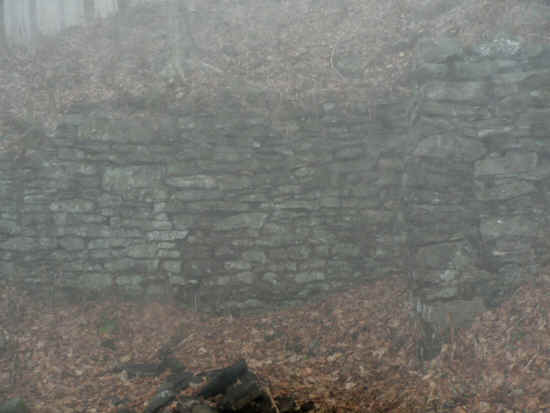 By the time we arrived at corundum mine loading area, the fog had settled in.