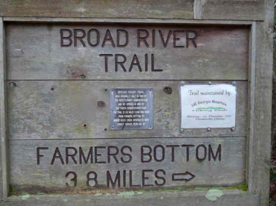 Trail sign near the start.