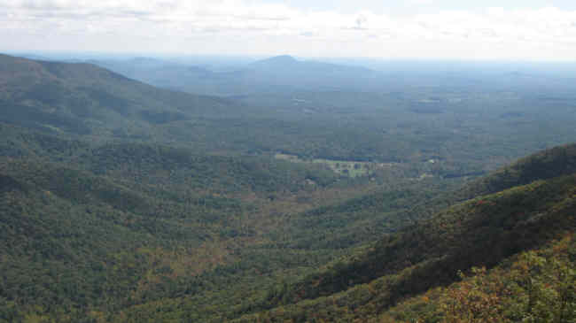 Many great views from the side trail at Cow Rock.