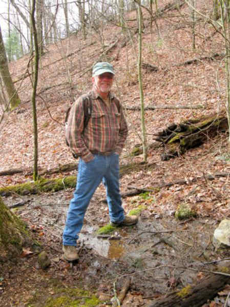Vic Straddles the Chattahoochee!