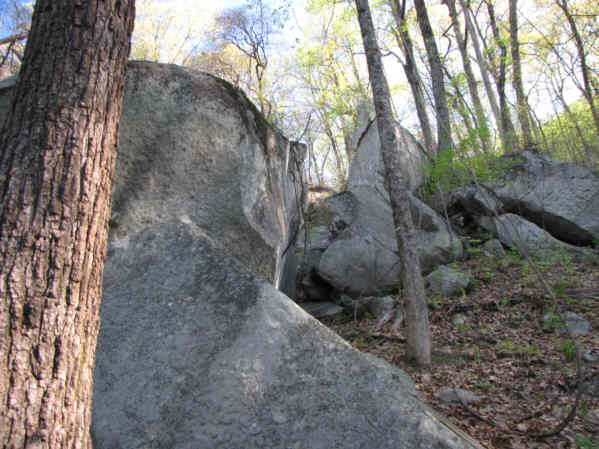 Tremendous boulders along the trail.