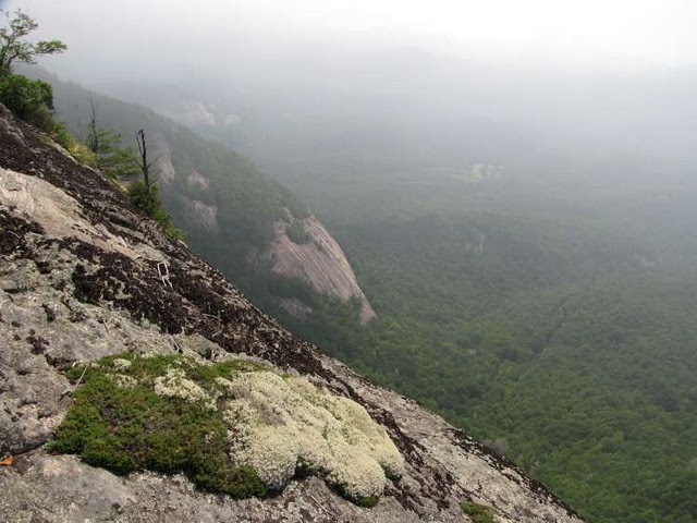 Hiking across the summit of the mountain brings you past multiple viewpoints of the massive rock faces and surrounding mountains and valleys.