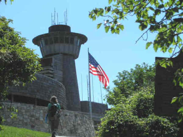 The visitors Center at the summit!