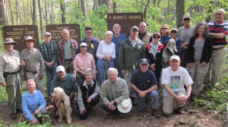 The OFHC gang for today's hike. (l-r seated)Wanda Russell, "Honey", Rick Porter-Whitmire, Beth Erickson, Bill Hunt, Vic Robson and Tony Presley. (l-right back) Dick Metzgar, Wayne Miller, Phil Brownrigg, Dan Ross, Dolly Tabor, Marvin Tabor, June Bellamy, John Bellamy, Joe Raguckas, Don Preece, Donna Presley, Greta Driggers, "Merlin", Lynne Porter-Whitmire, Jim Driggers, Carole Wintle and Jack Jacobi.