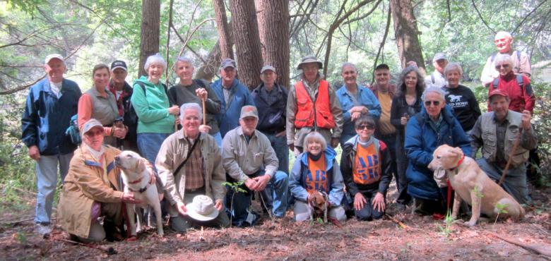 The OFHC gang for today's hike! (l-r kneeling) Lynne Saporito & "Angus", Dave Hinson, Vic Robson, Geri Whitaker & "Gabby", Donna Presley, David Whitaker & "Nugget" and Bruce O'Connor. (l-r standing) Tony Presley, Greta Driggers, Jim Driggers, June Bellamy, John Bellamy, Don Preece, Phil Brownrigg, Dick Metzgar, Dan Ross, Anthony Harrison, Carole Wintle, Bill Hunt, Jeanne O'Connor, Pam Euliss and Jack Jacobi.
