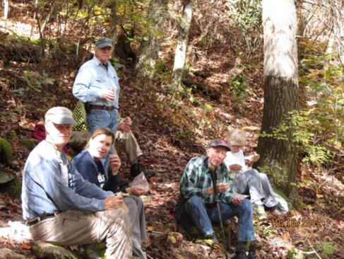 Lunchtime on the trail!