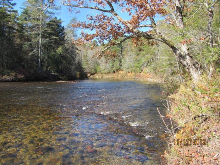 Lots of nice views of the Chattooga River!
