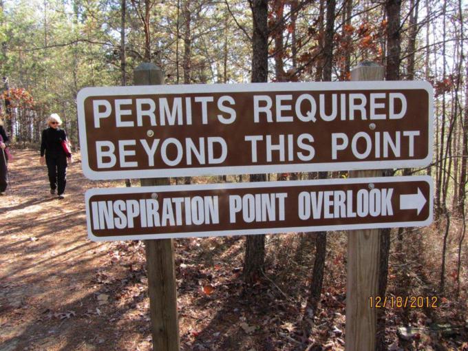 On our way back, we decide to take the side loop to Inspiration Point gorge overlook.