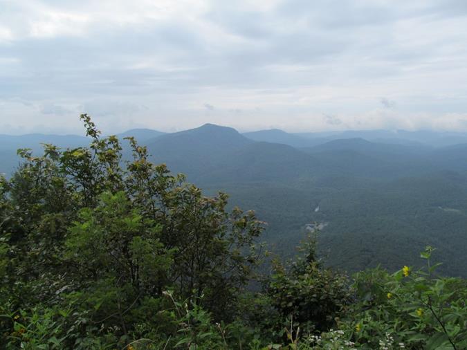 One of many nice views along the rim of Chinquapin Mt.!