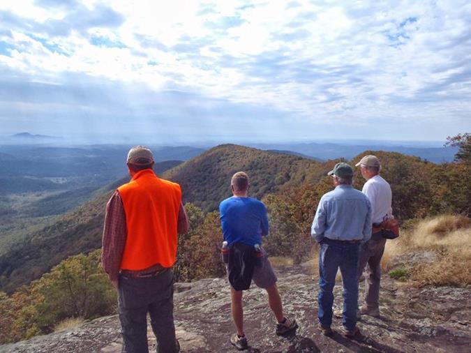 We hike back to Cow Rock for lunch.