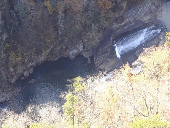 Breathtaking view down into the gorge and Oceana Falls!