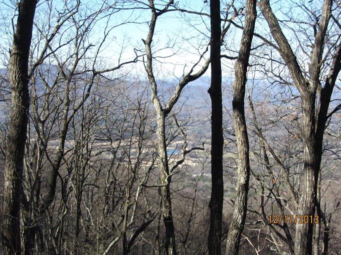 Nice mountain views along the trail.