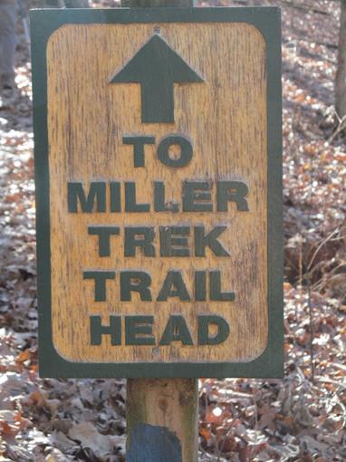Nice signage along the trail.