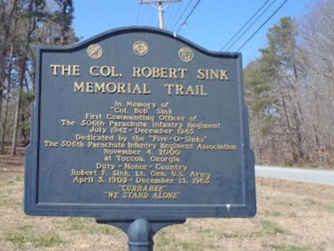 Col. Sink Memorial sign at the start.