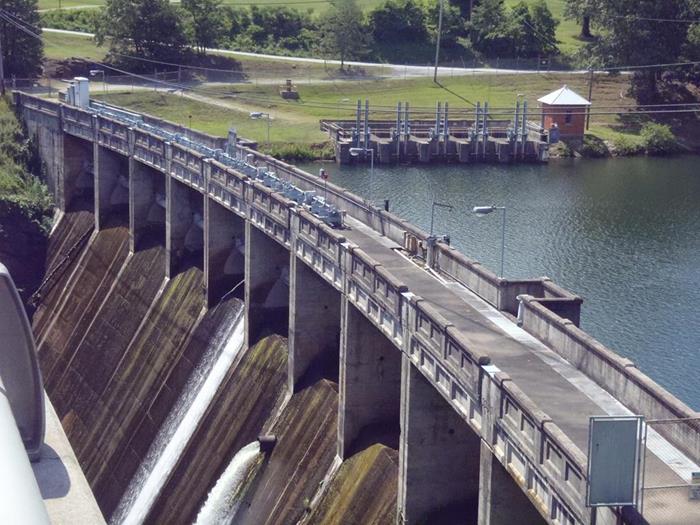 Walking across the Highway 441 bridge you get a nice view of the dam and Tallulah Falls Lake.