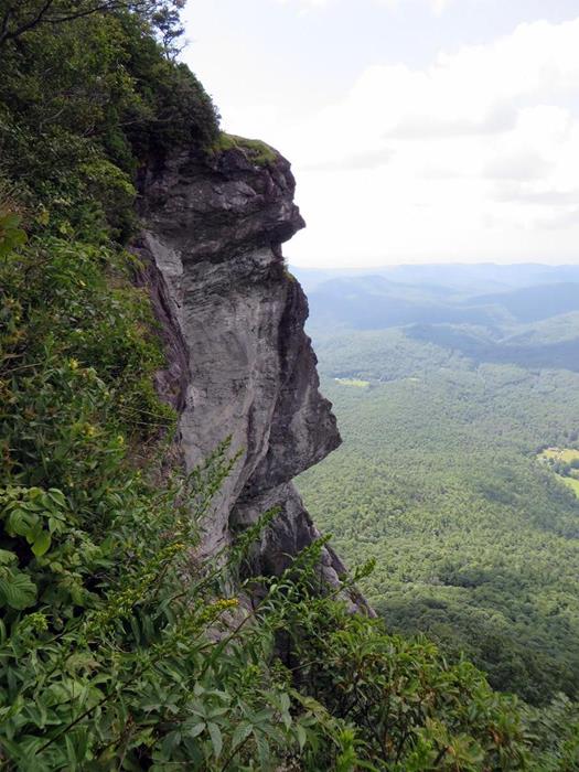A side trail leads to this amazing rock cliff!