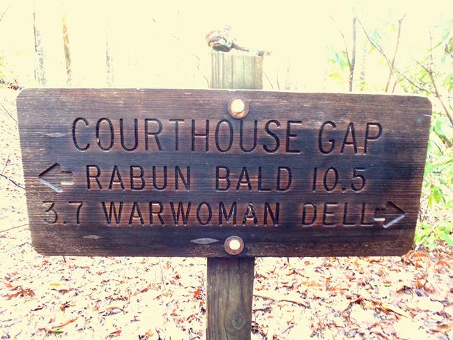 Sign at Courthouse Gap.