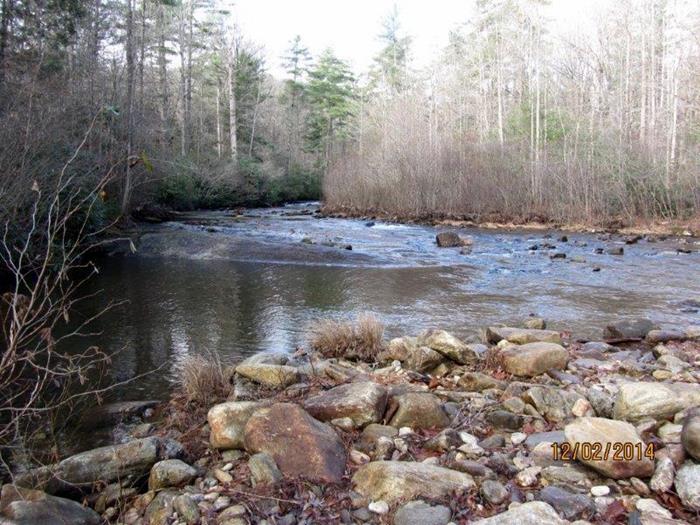 The Whitewater River continues down to produce Lower Whitewater Falls. We hike another 1.7 miles to the lower falls viewing area.