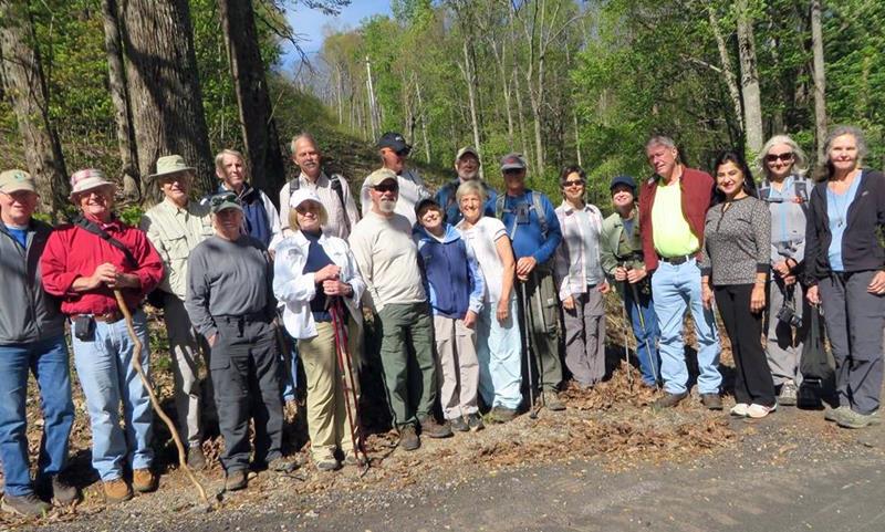 The OFHC gang for today's hike. (l-r) Tony Presley, Joe Collins, Dick Metzgar, Vic Robson, John Bellamy, Sandy Robson, Mike Bell, Wayne Barrios, Gerald Turner, Geri Barrios, Jeanne O'Connor, Bob Magee, Jim Driggers, Karen Brown, Greta Driggers, Chuck Crisp, Trushna Nadig, Suzanne Belflower and Carole Wintle. .