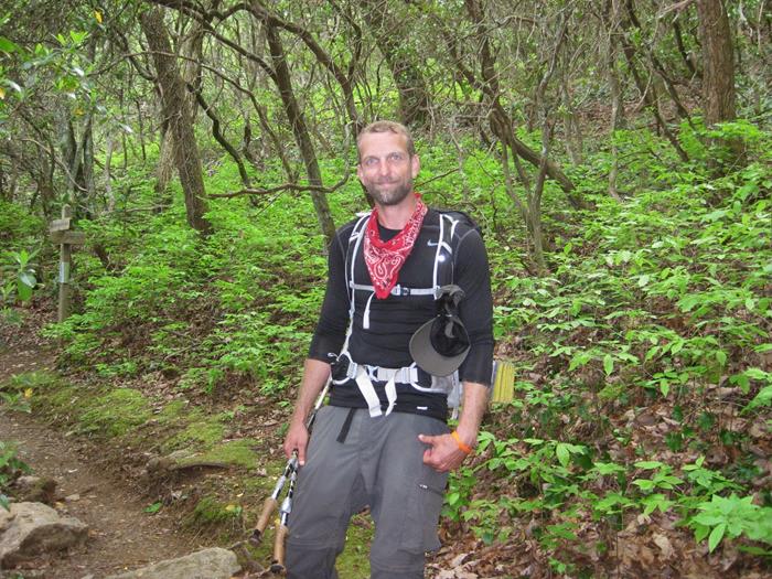 We met this very experienced thru-hiker. His trail name Texas Pooh, from Austin TX. He said he's on his second day out and plans to reach Maine by Aug 18 by doing 25 miles a day. this is his 3rd long hike in the past 2 years. He's already done the Pacific Crest Trail and the Continental Divide Trail for a total of 5800 miles, so this one will get him to 8000 in two years. That is very Impressive!