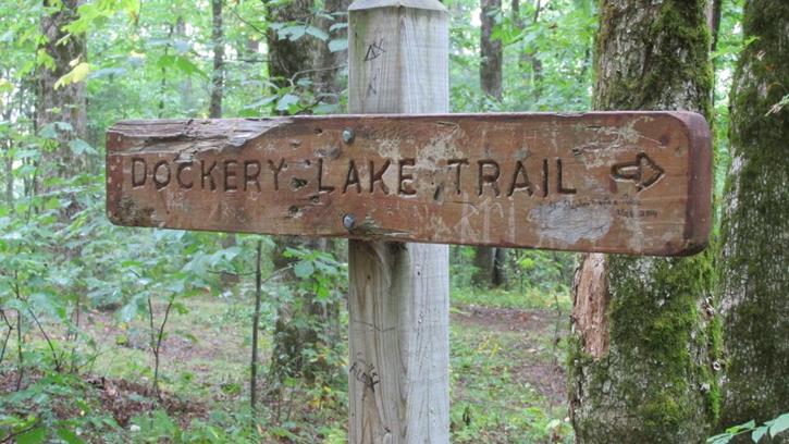 The sign at Miller Gap pointing to Dockery Lake.