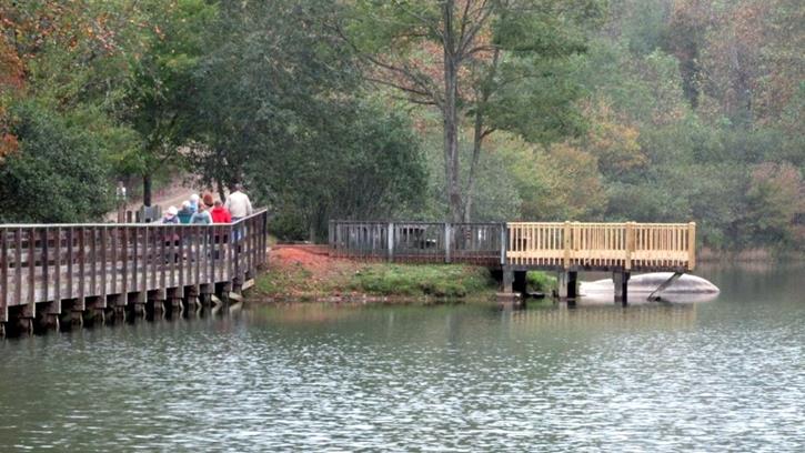 The trail has some nice footbridges and boardwalks.