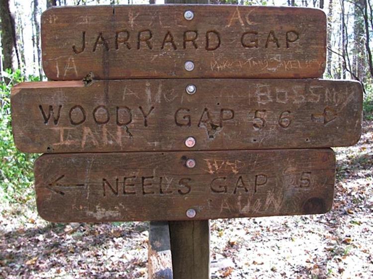 On the return to the lake, we take the Jarrard Gap Trail.
