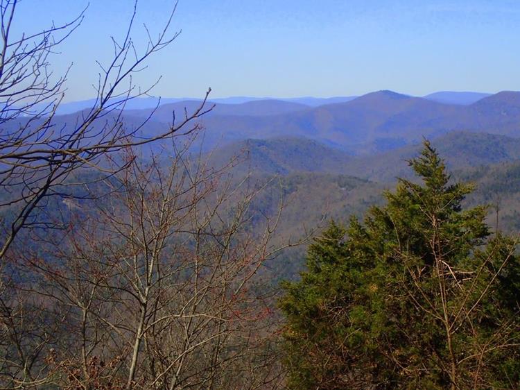 This hike features many great mountain views.