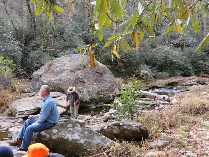 Lunchtime back at the giant boulder.