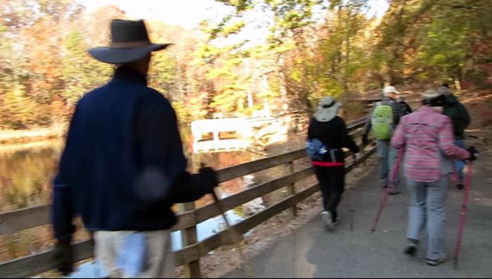 The trail starts out along the shore of Fishing Pond #1