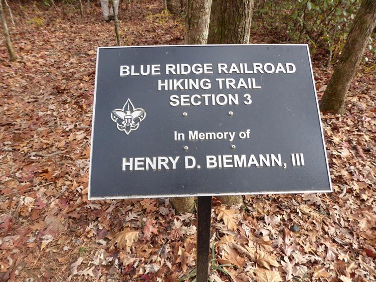 The start of the Railroad Trail.
