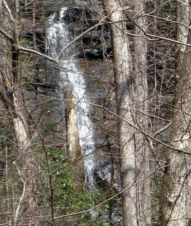 Nice waterfall on a side path.