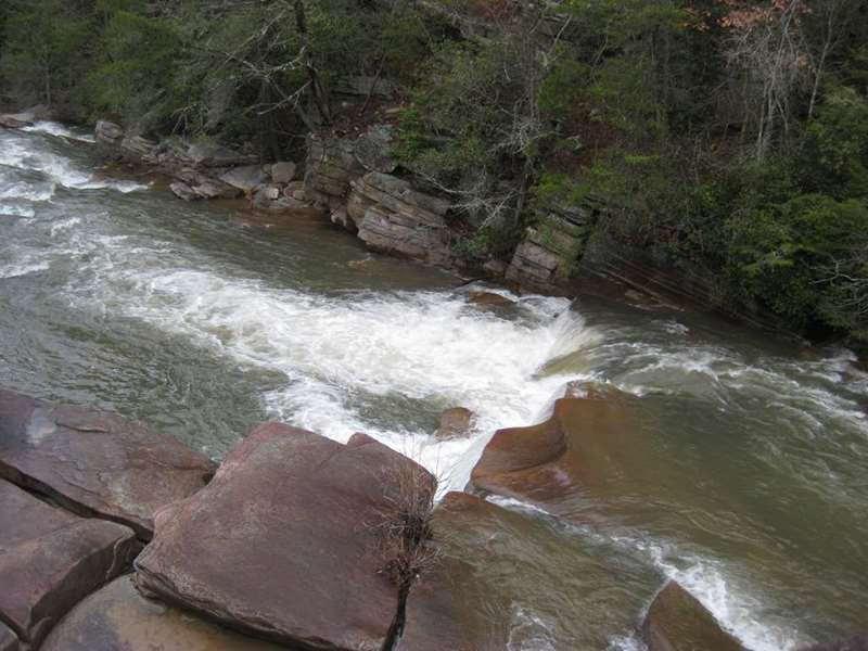 Old 441 crosses the Tallulah River here.