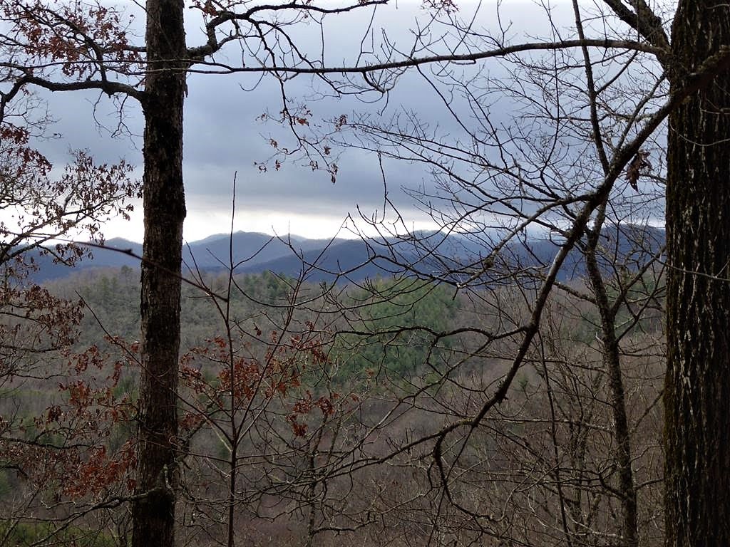 Beautiful mountain views all along the trail!
