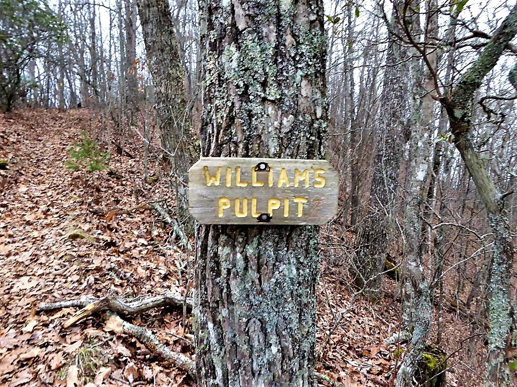 Arriving at William's Pulpit where we trun left for a very short walk to the overlook.