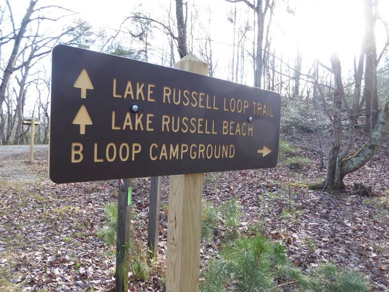Nice trail signs along the way.