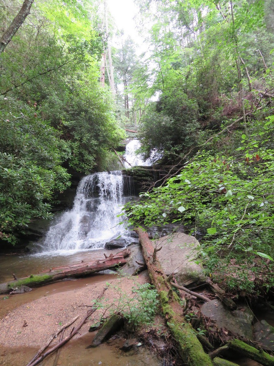 Another view of the falls.